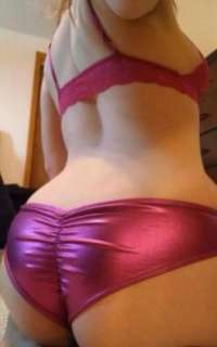 Antalya'nın Genç ve Dinamik Escort Güzeli